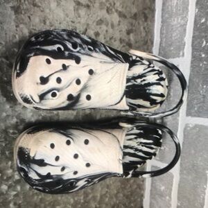 Crocs classic marbles clog women’s black white shoes